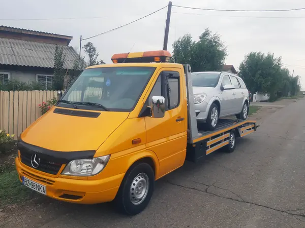 Tractare vehicul avariat